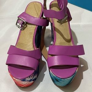 Aldo wedges with tie and dye cloth heel